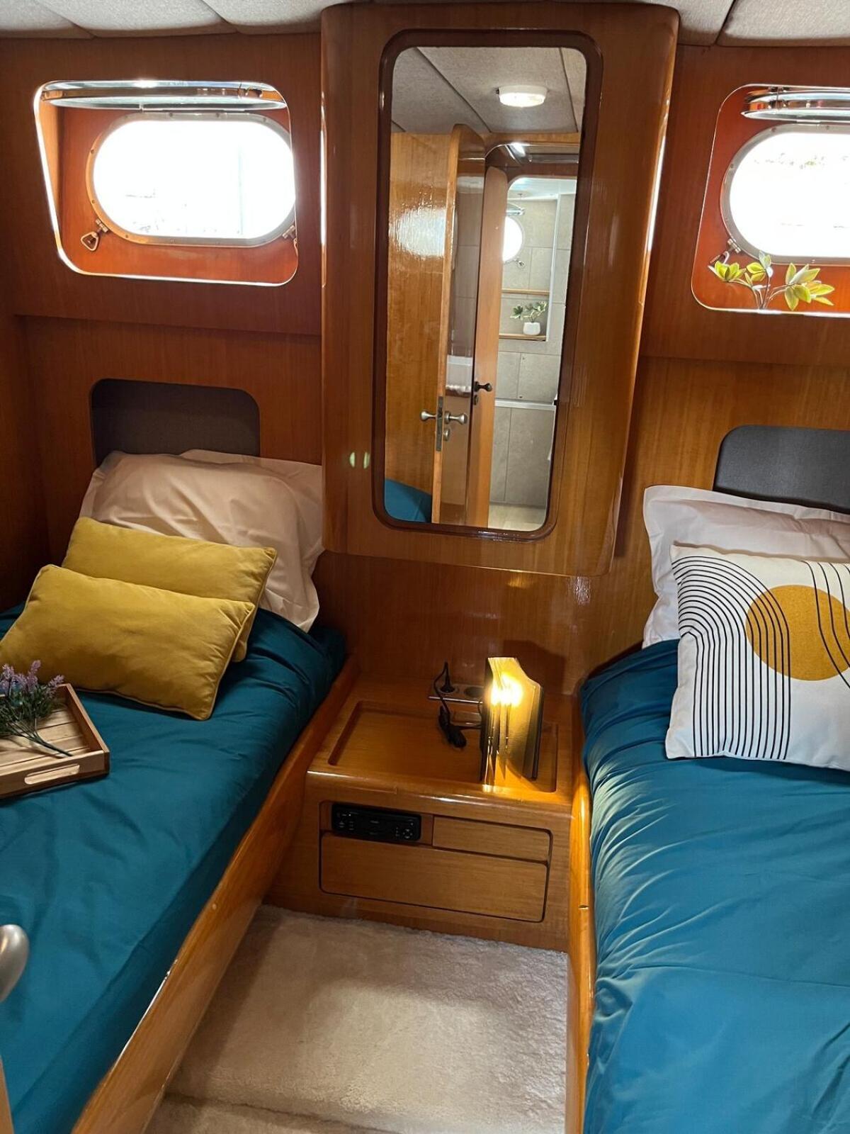 Hotel Yacht Aquamarina Vieux Port La Rochelle La Rochelle  Exterior foto